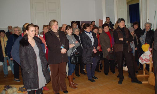 Szőttes kiállítás a Kultúrothonban 2016. december 5. képek